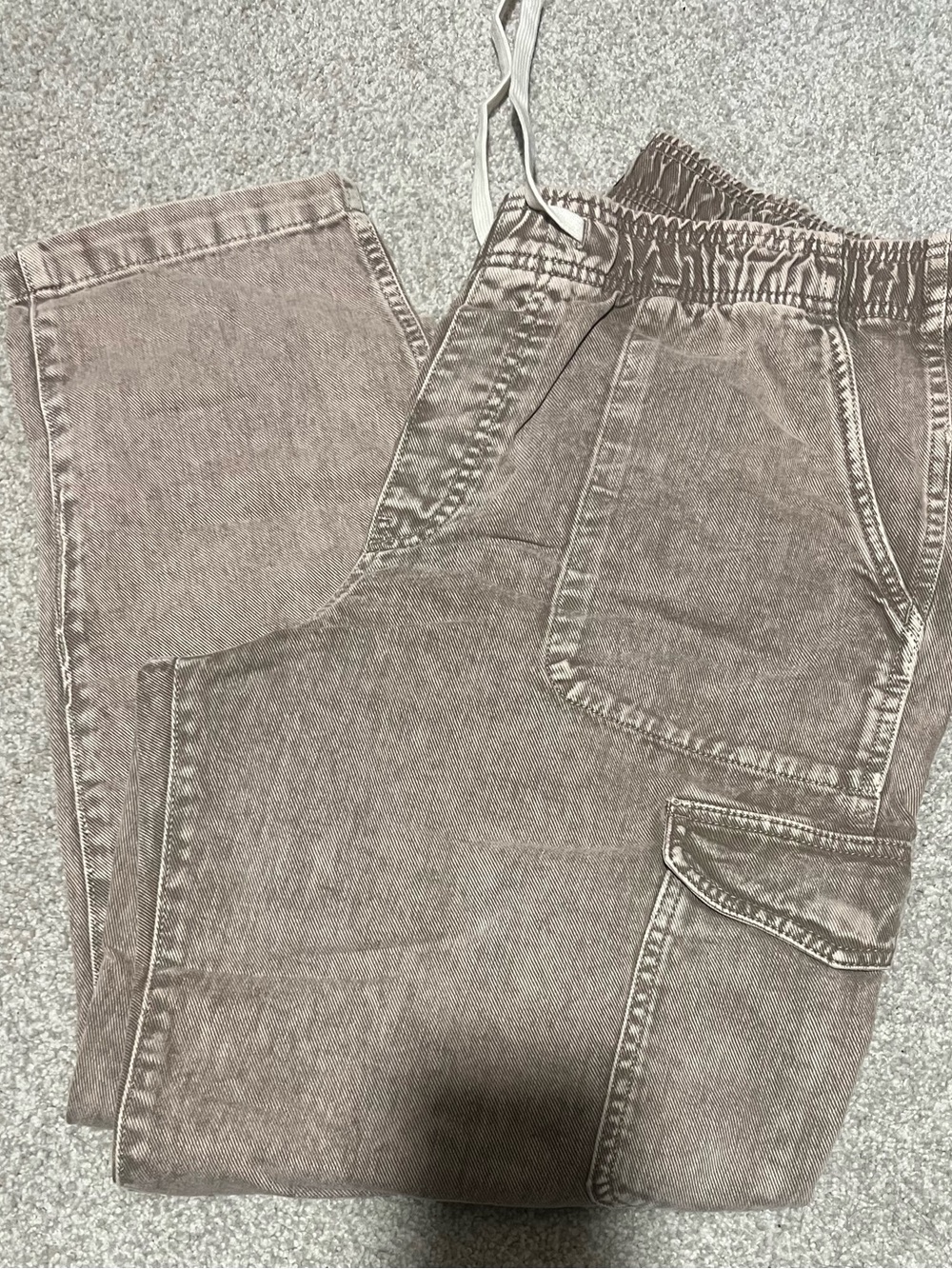 GAP Womens Ankle Cargo Pants in Washed Brown